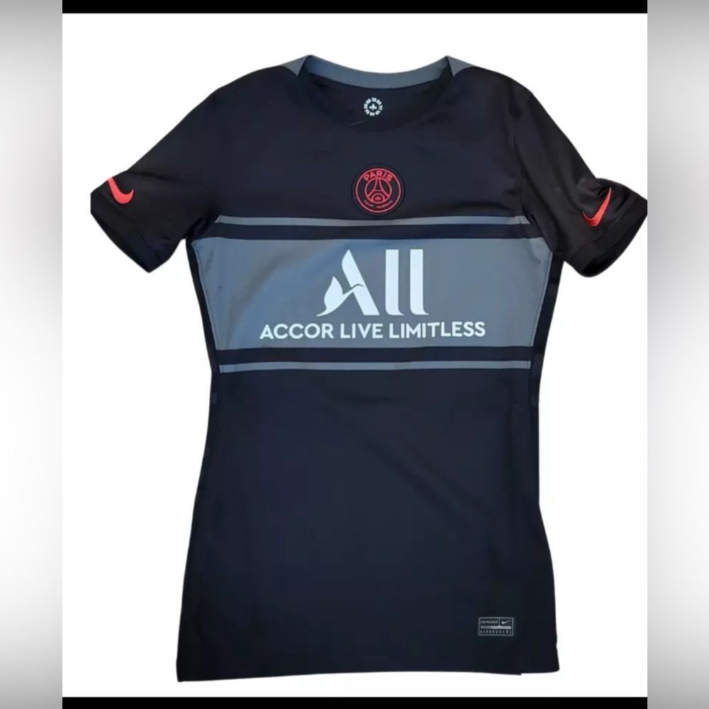 Nike PSG Paris Saint-Germain Women's soccer jersey size x-small slim fit